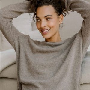 Jenni Kayne Everyday Sweater in Taupe size M